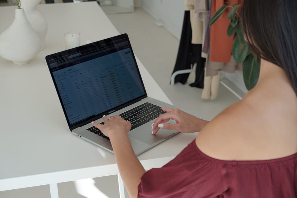 Drilling into an order's details in the Stages app